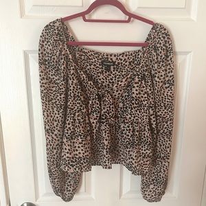NWT tie front blouse leopard